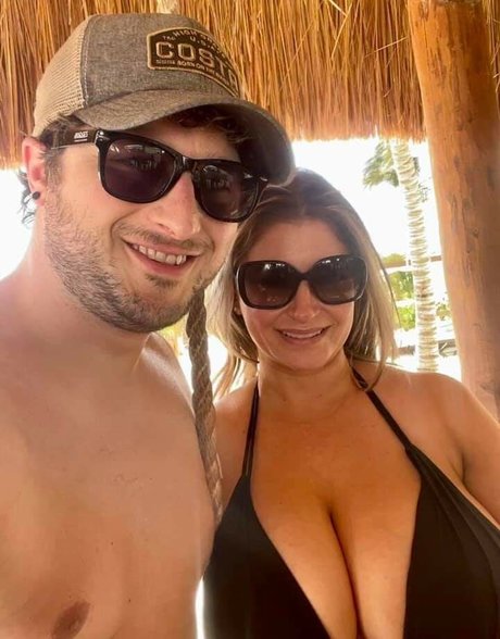 Ashley Bridges nice pornstar pics