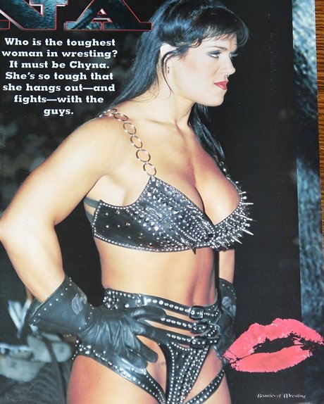 Joanie Laurer naked model photos