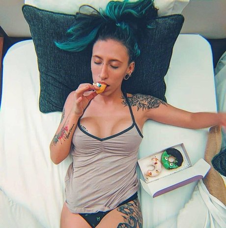 Missmushrooms model high quality archive