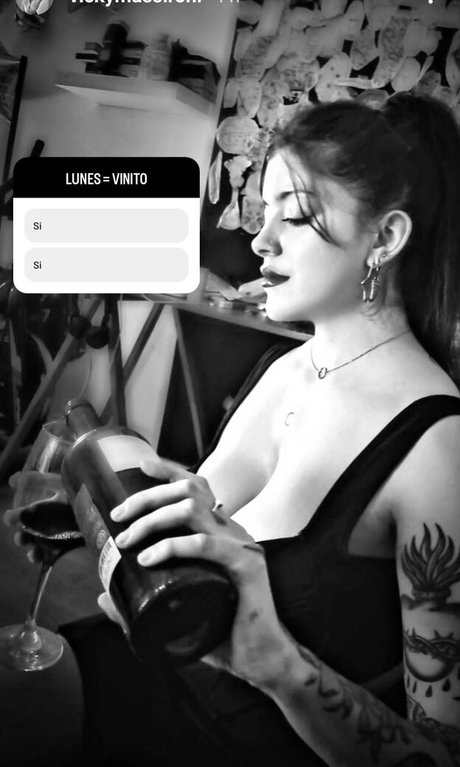 Vicky Massironi pornstar nude archive