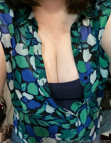 preggodream naked model pictures