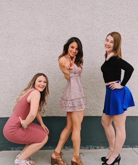 Brigit Sinaga erotic star pictures