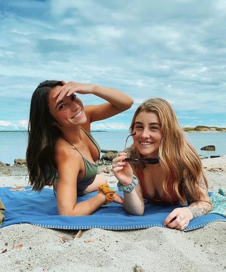 Brigit Sinaga erotic star gallery