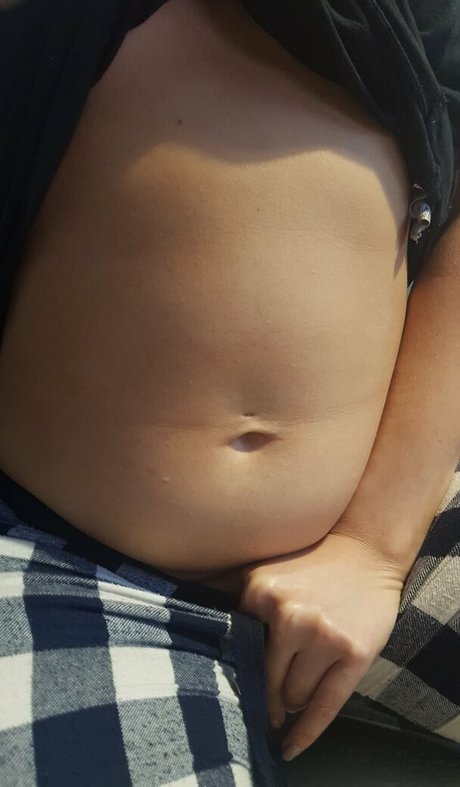 beebee0503 naked model images