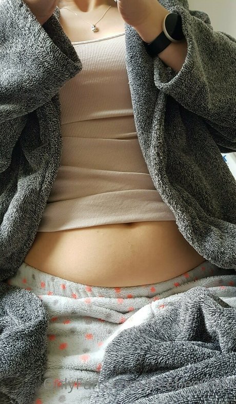 beebee0503 model best pic