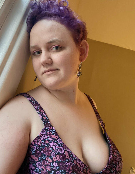 hunnybeesarecool hd actress picture