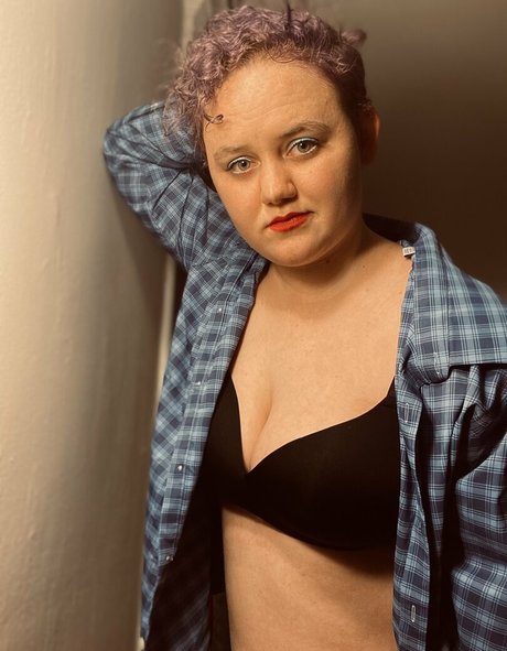 hunnybeesarecool naked actress images