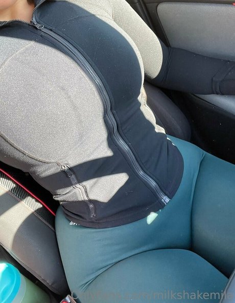 milkshakemila erotic star img