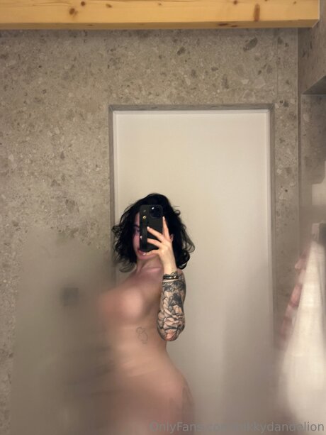 chubby nude onlyfans nudes gallery