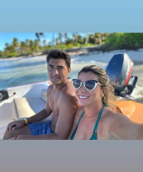 Isabela Pagliari star hot pictures