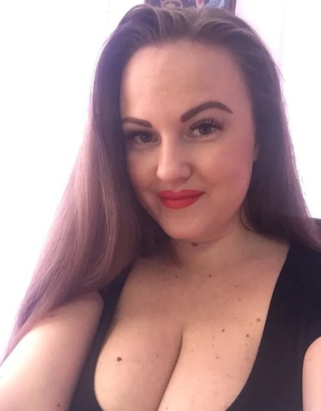 SamantaKroft high quality model pic