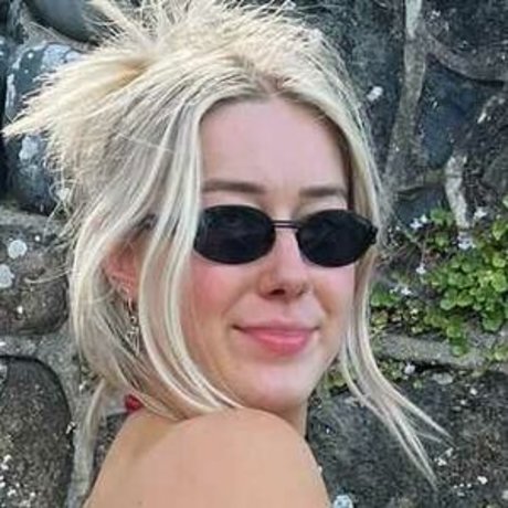 Samantha Pinder model nice archive