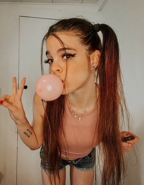 Shegavemethree pornstar hd gallery