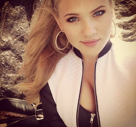 Anja Nissen star adult pictures