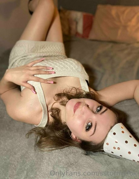 sstormyfox nude pornstar picture