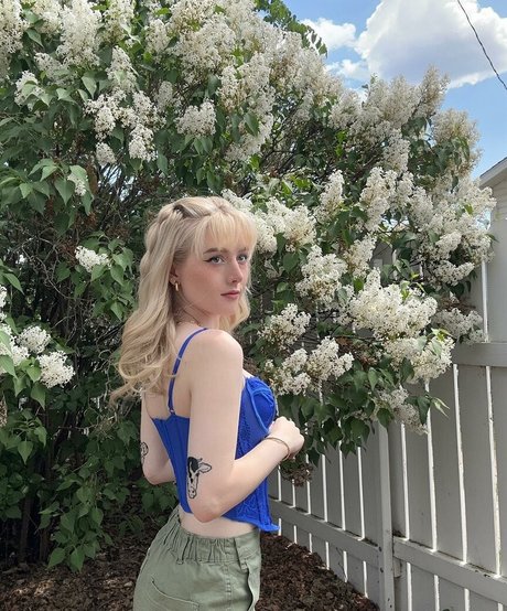 Camcossss sexy model pictures