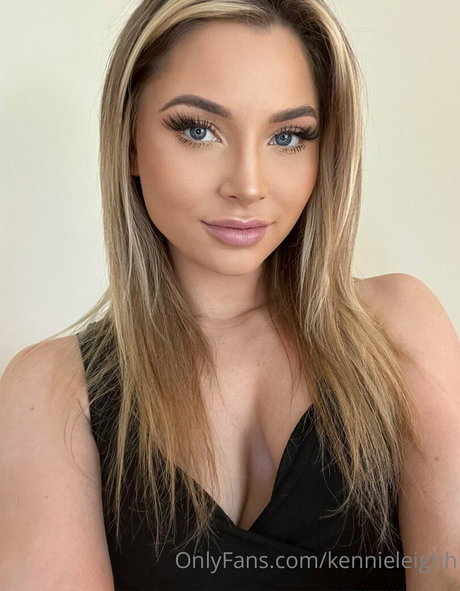 kennieleighh exclusive model pic