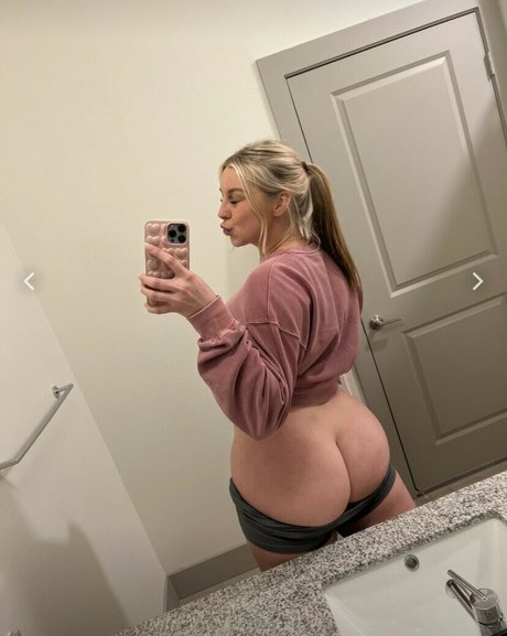 Jiggly jessicaa erotic star picture