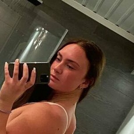 Mimmi Olsson nice star photo