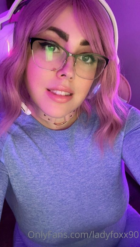 ladyfoxx90 free pornstar img