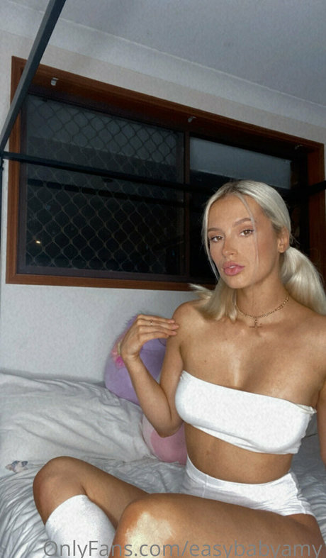 easybabyamy adult actress img