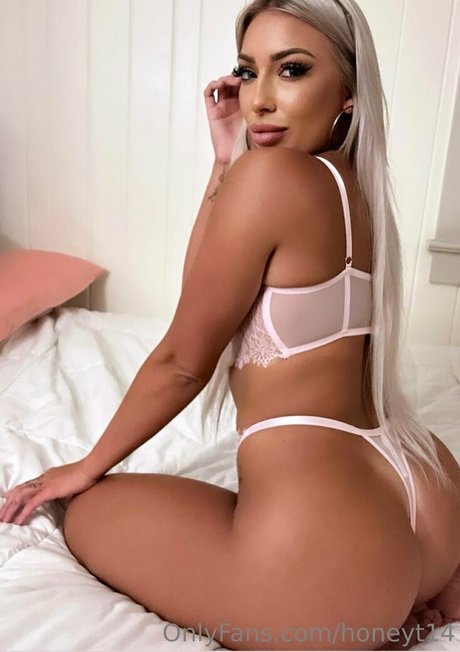 honeyt14 model pornographic gallery