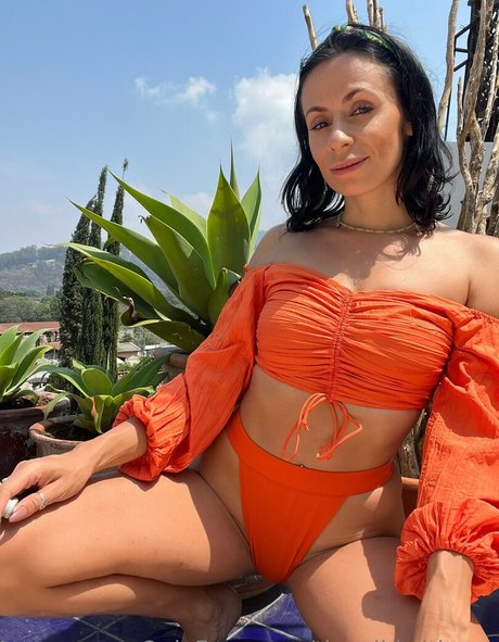 thewildwithyou xxx actress pictures