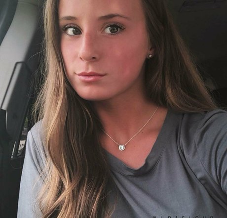 Jenna Hayworth hd star photo