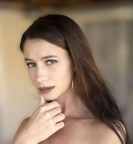 ambitiousbeautymodel adult model images