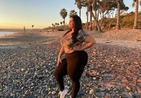 briellabardot erotic actress pic