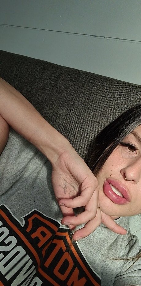 adelezora leefree sexy model pictures