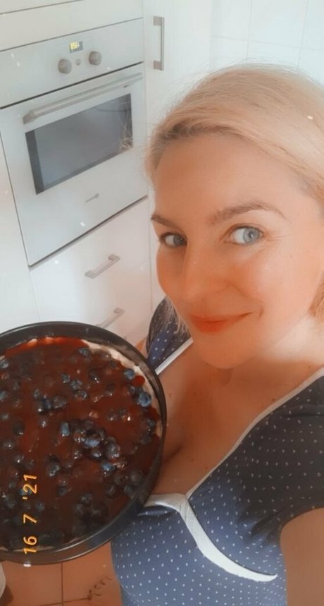 frauleinschmittfree pornstar naked photos