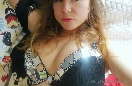 lili999 pornstar high quality images