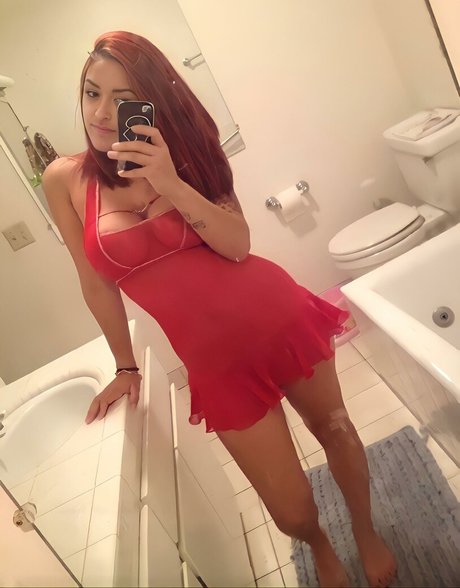 Ashley Smutts sexy pornstar pics