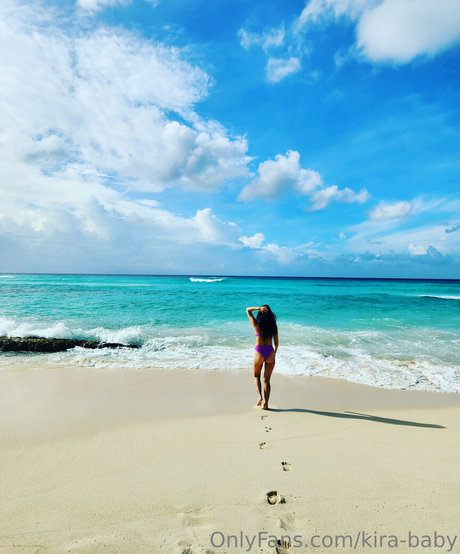 Akira Love sex pornstar pics