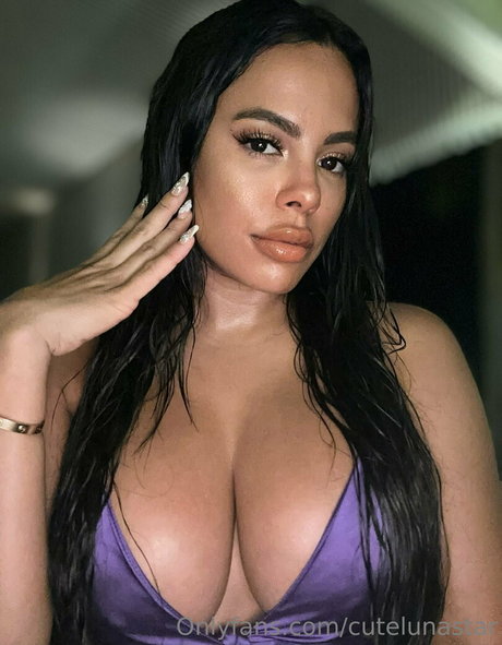 cutelunastar model best picture