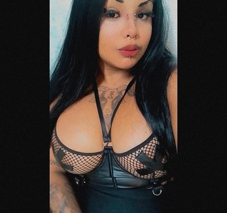 Fernanda Profana art star photo