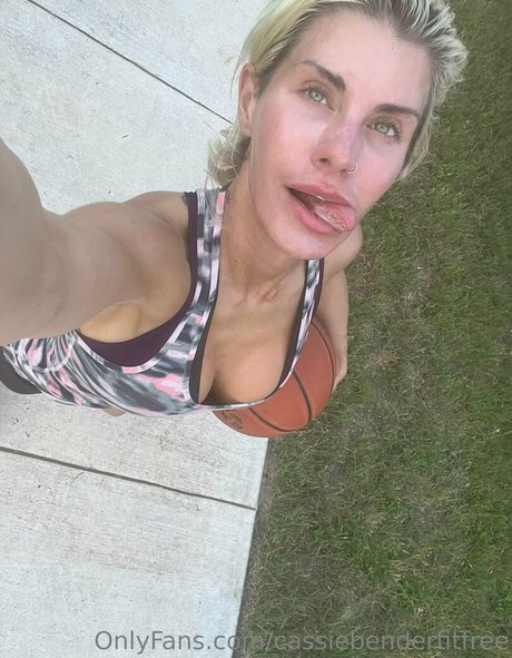 cassiebenderfitfree porn model pic