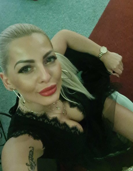 emmie six art pornstar gallery