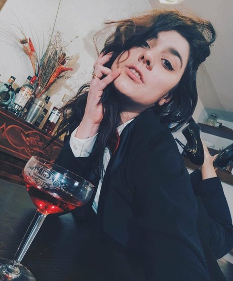 laurettavixen perfect star photo