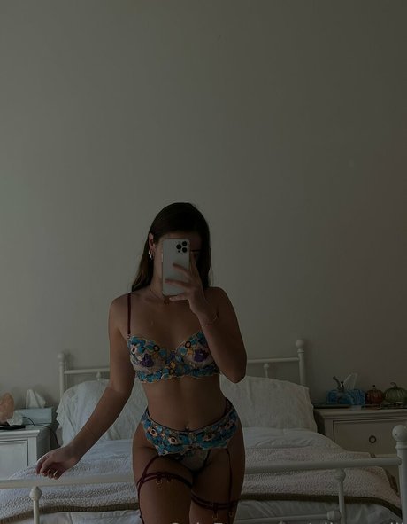 glitteratiii hd actress picture