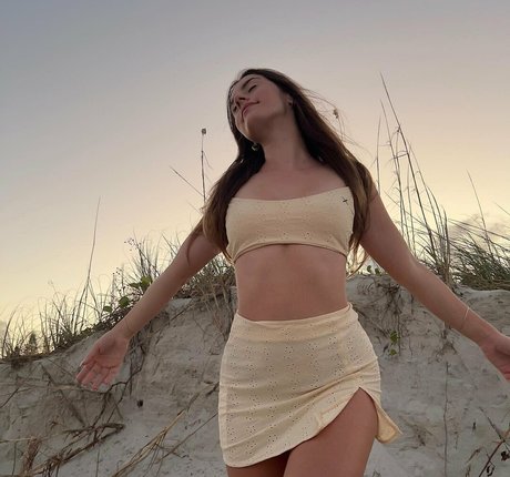 glitteratiii model nude image