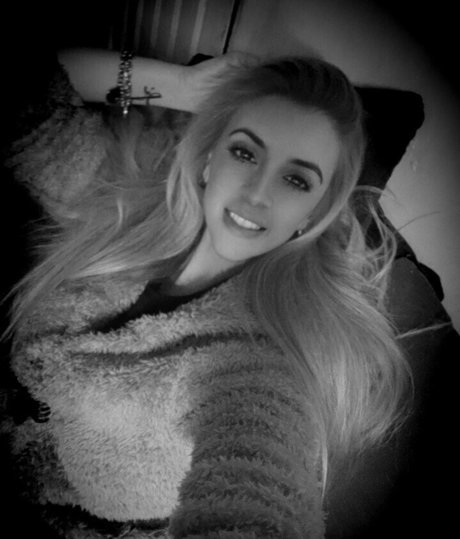 thedevilhot pretty actress picture