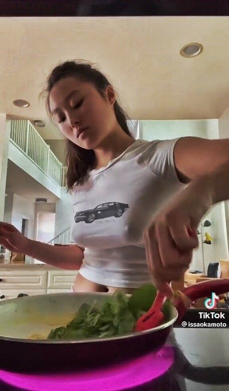 Issa Okamoto pretty model galleries