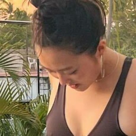 Issa Okamoto beautiful star pics