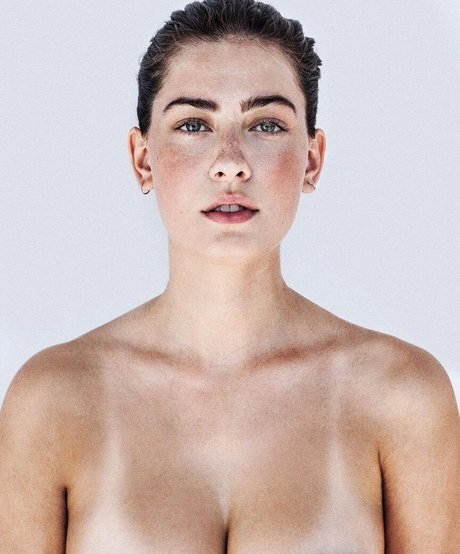 Olivia Norella porn star gallery