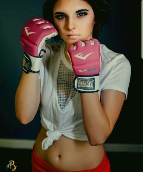 Chelsie Deville star pornographic pics