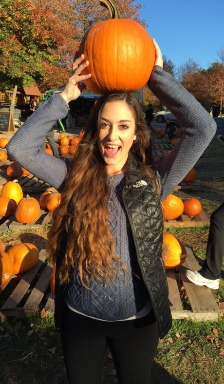 Leila Saltzman Profile pic