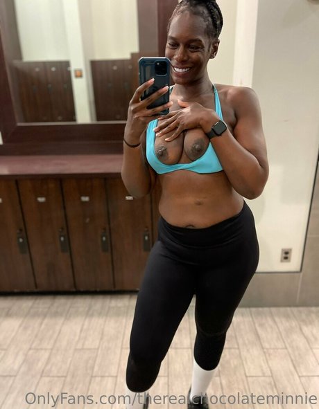 therealchocolateminnie porn model gallery