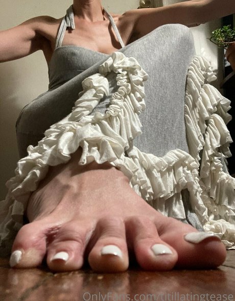 titillatingtease perfect actress pictures